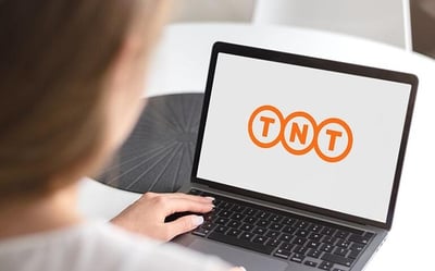 Spedire con TNT: guida alle tariffe e ai servizi di spedizione