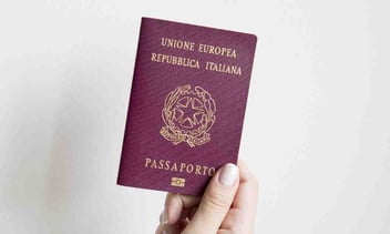 spedire passaporto all'estero